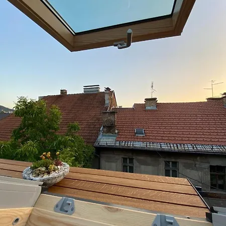 Atifa Apartment *